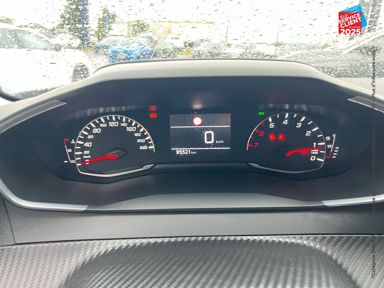 Véhicule d'occasion PEUGEOT 208 1.2 PURETECH 100CH SS STYLE 118G chez Toyota Thionville