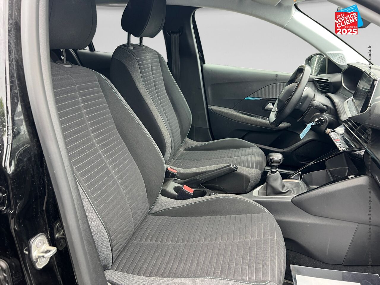 Véhicule d'occasion PEUGEOT 208 1.2 PURETECH 100CH SS STYLE 118G chez Toyota Thionville