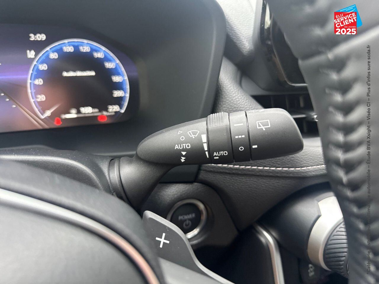 Véhicule neuf TOYOTA RAV4 2.5 HYBRIDE 218CH LOUNGE 2WD MY24 chez Toyota Sarreguemines