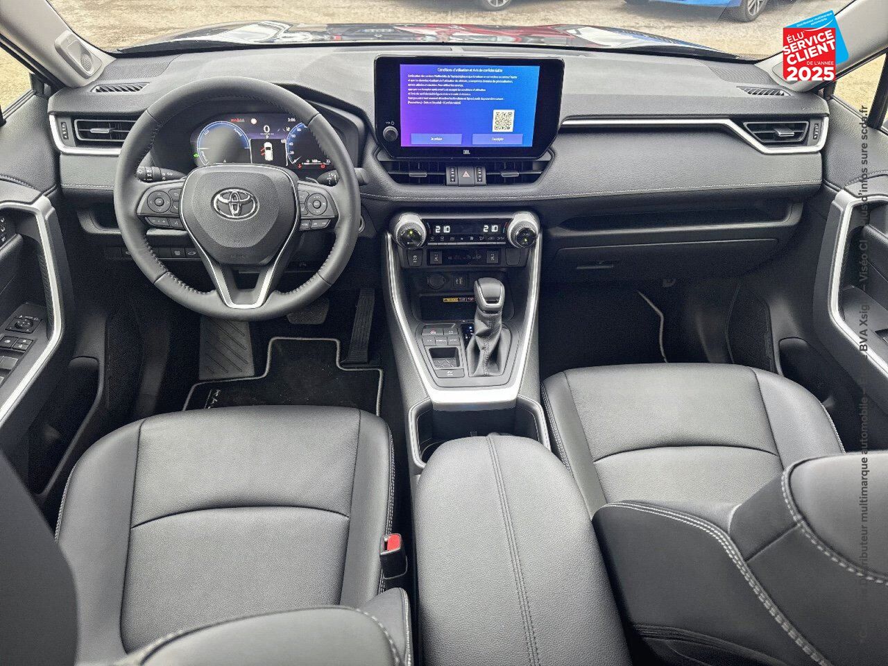 Véhicule neuf TOYOTA RAV4 2.5 HYBRIDE 218CH LOUNGE 2WD MY24 chez Toyota Sarreguemines