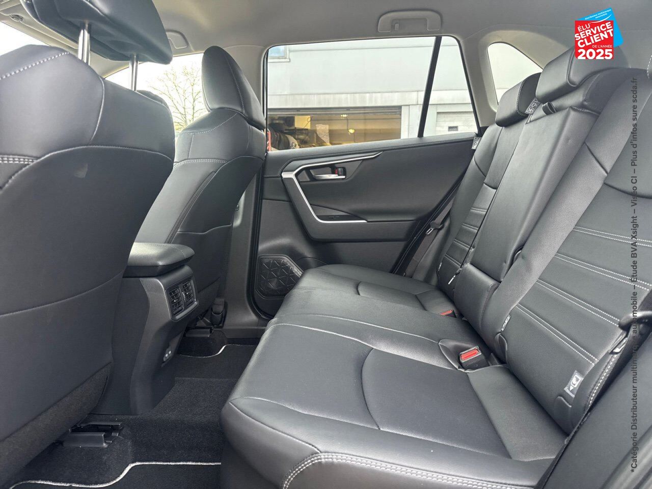 Véhicule neuf TOYOTA RAV4 2.5 HYBRIDE 218CH LOUNGE 2WD MY24 chez Toyota Sarreguemines