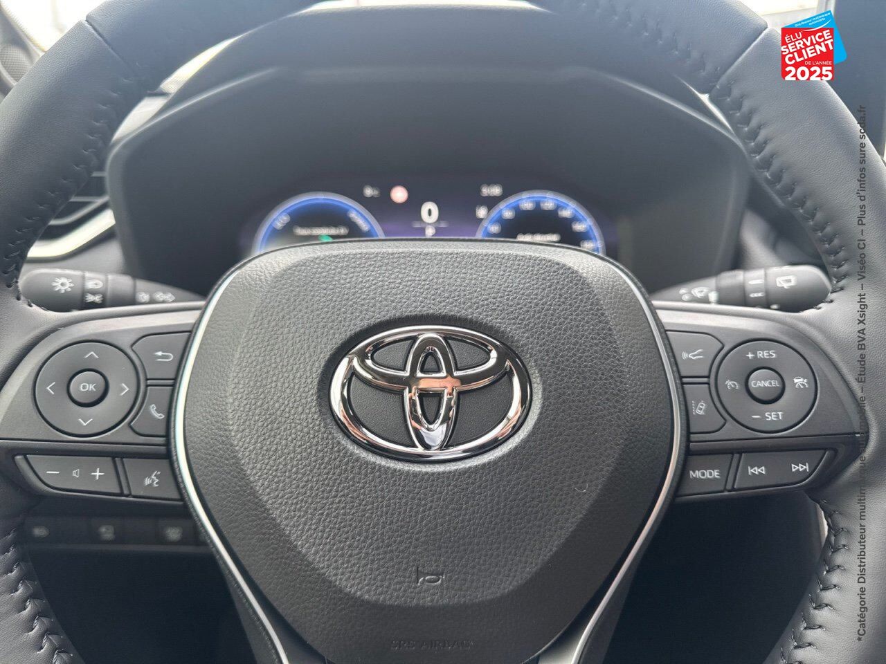 Véhicule neuf TOYOTA RAV4 2.5 HYBRIDE 218CH LOUNGE 2WD MY24 chez Toyota Sarreguemines