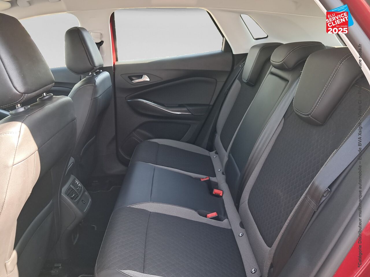 Véhicule d'occasion OPEL GRANDLAND 1.6 TURBO 225CH HYBRIDE ELEGANCE BUSINESS MY23 chez HESS Automobile
