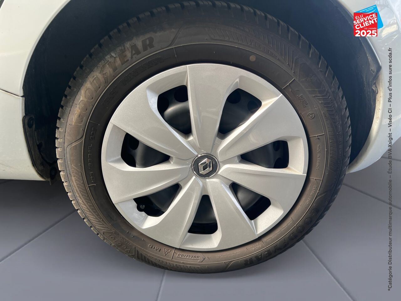 Véhicule d'occasion RENAULT ZOE BUSINESS CHARGE NORMALE R110 ACHAT INTEGRAL chez Opel Verdun
