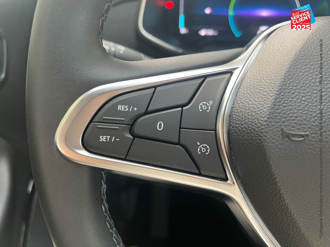 Véhicule d'occasion RENAULT ZOE BUSINESS CHARGE NORMALE R110 ACHAT INTEGRAL chez Opel Verdun