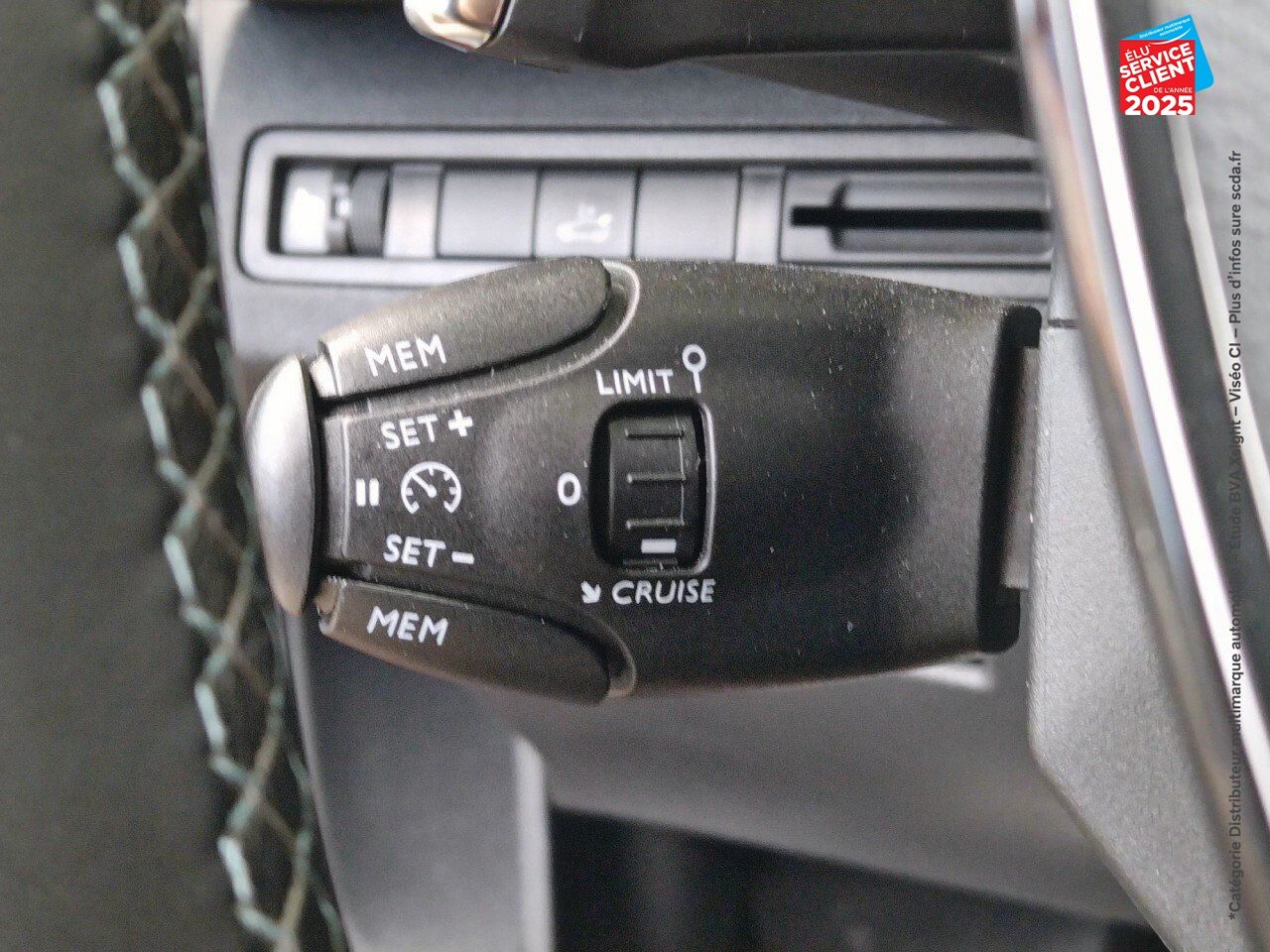 Véhicule d'occasion PEUGEOT 3008 1.6 PURETECH 180CH E6.C CROSSWAY S/S EAT8 GPS CAMERA chez Opel Verdun