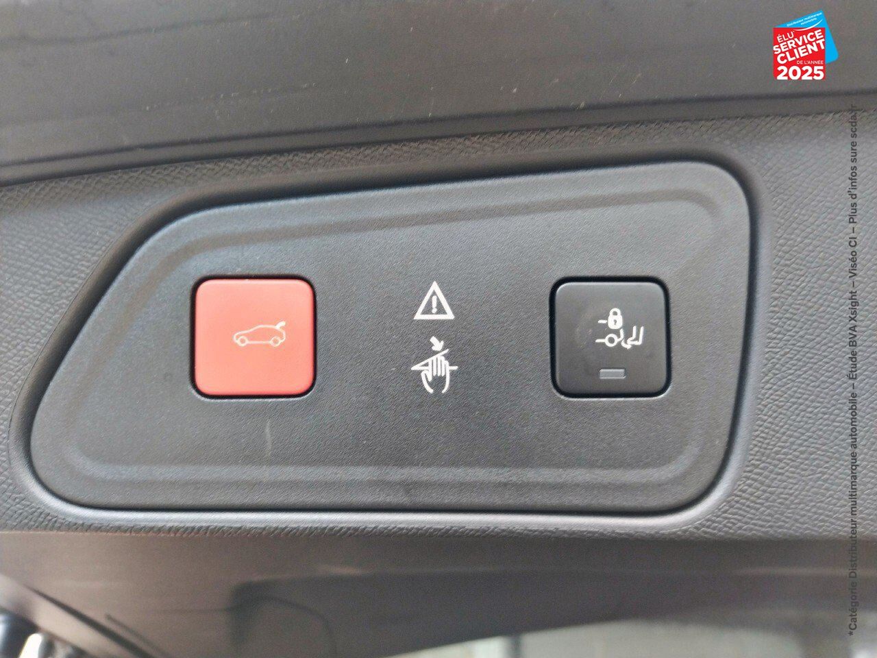 Véhicule d'occasion PEUGEOT 3008 1.6 PURETECH 180CH E6.C CROSSWAY S/S EAT8 GPS CAMERA chez Opel Verdun