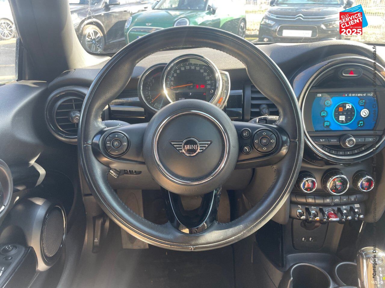 Véhicule d'occasion MINI MINI COOPER 136CH EDITION GREENWICH BVA7 109G chez Dacia Strasbourg