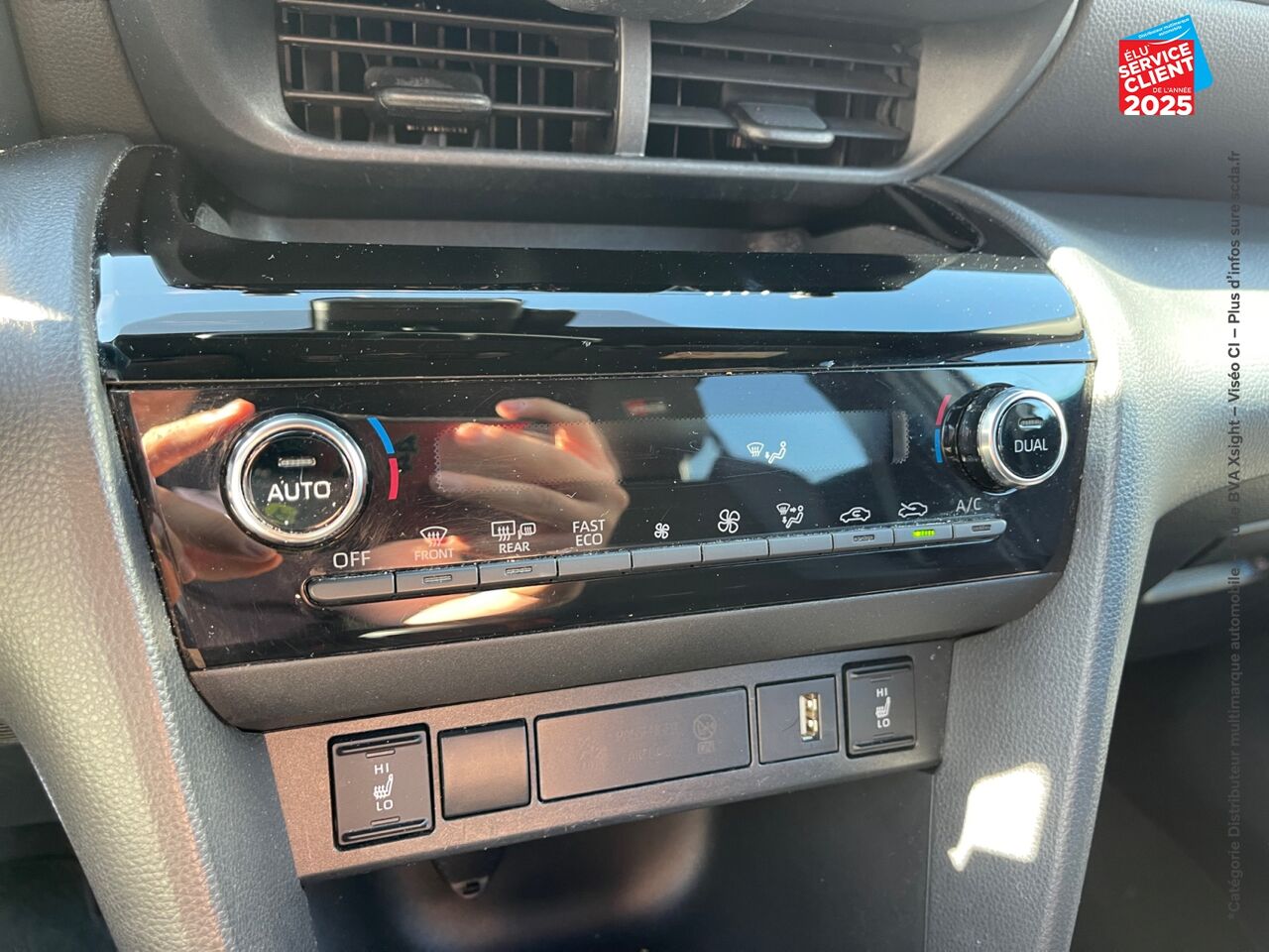 Véhicule d'occasion TOYOTA YARIS CROSS 116H GR SPORT MY22 SIEGES CHAUF GPS CAMERA HUD chez Toyota Sarreguemines