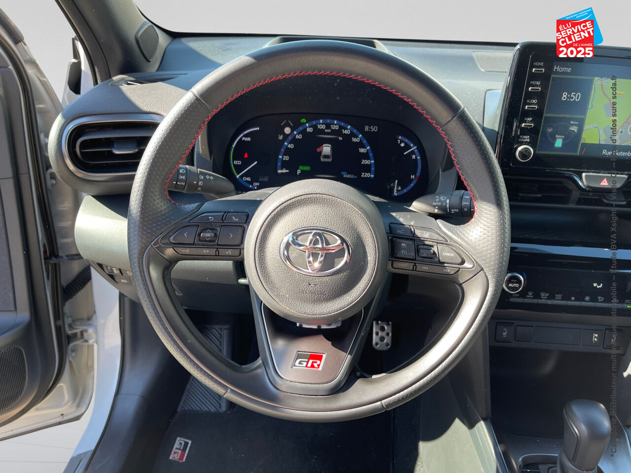 Véhicule d'occasion TOYOTA YARIS CROSS 116H GR SPORT MY22 SIEGES CHAUF GPS CAMERA HUD chez Toyota Sarreguemines