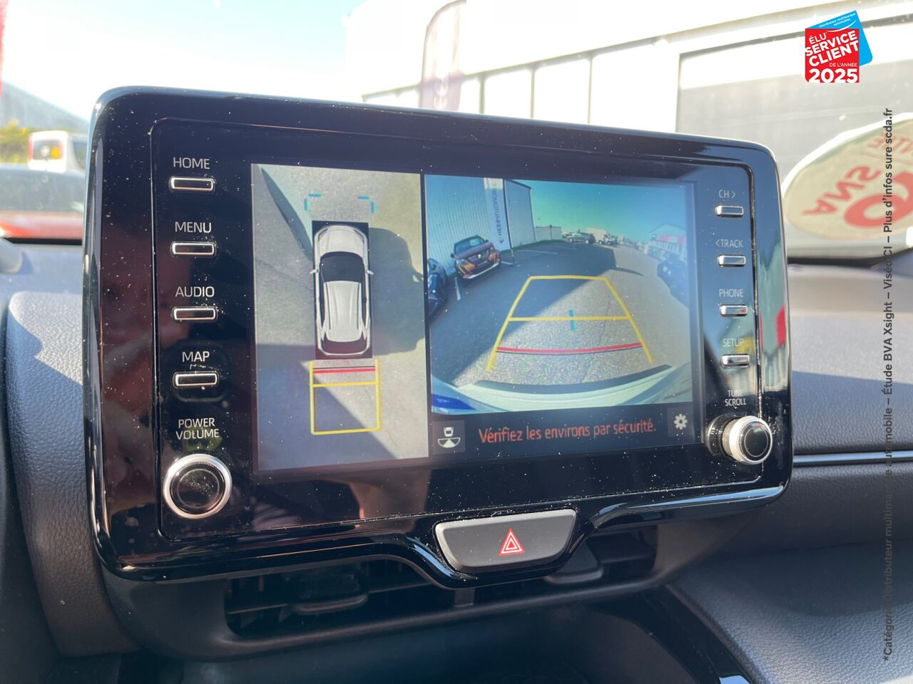 Véhicule d'occasion TOYOTA YARIS CROSS 116H GR SPORT MY22 SIEGES CHAUF GPS CAMERA HUD chez Toyota Sarreguemines