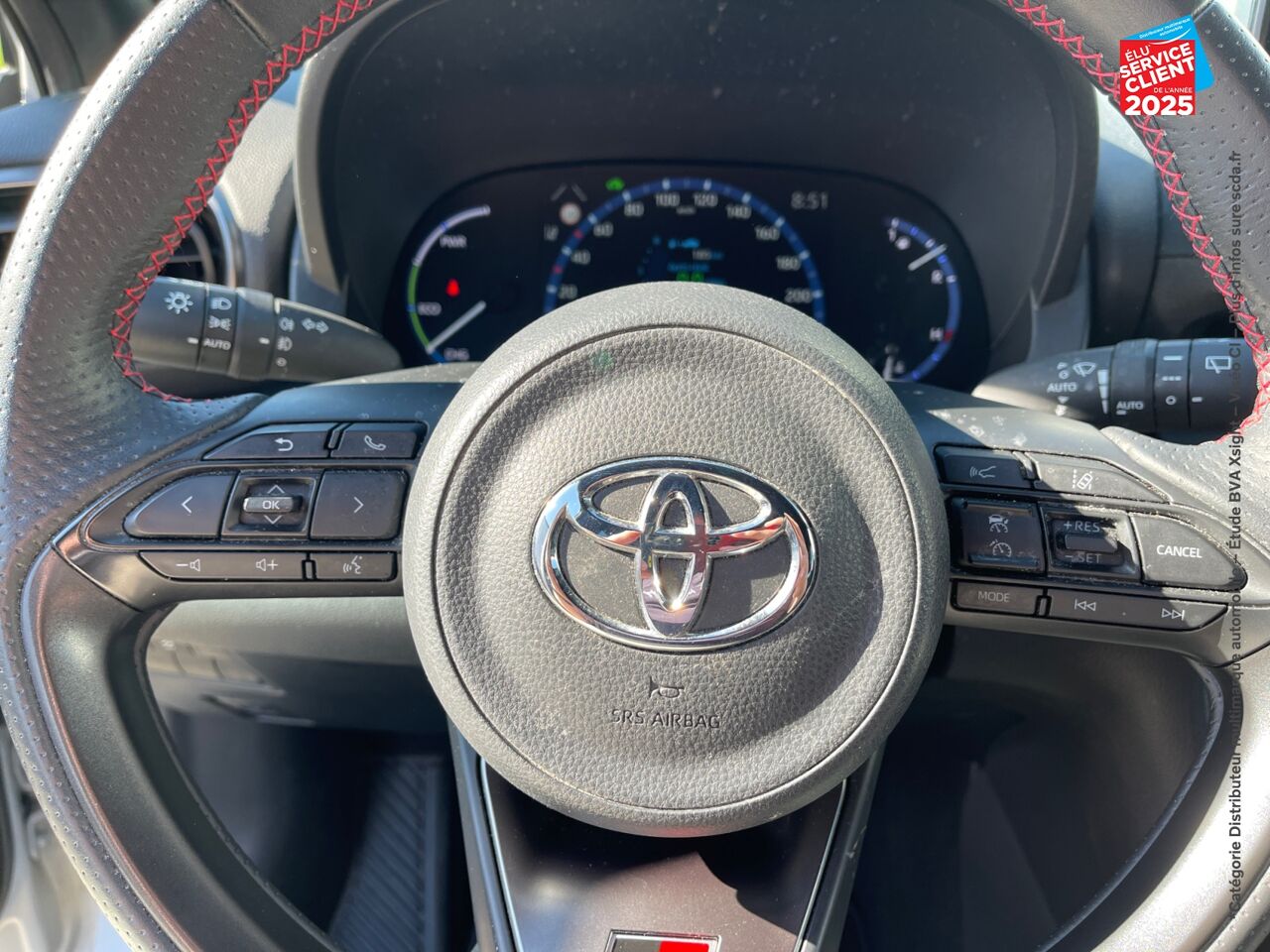 Véhicule d'occasion TOYOTA YARIS CROSS 116H GR SPORT MY22 SIEGES CHAUF GPS CAMERA HUD chez Toyota Sarreguemines