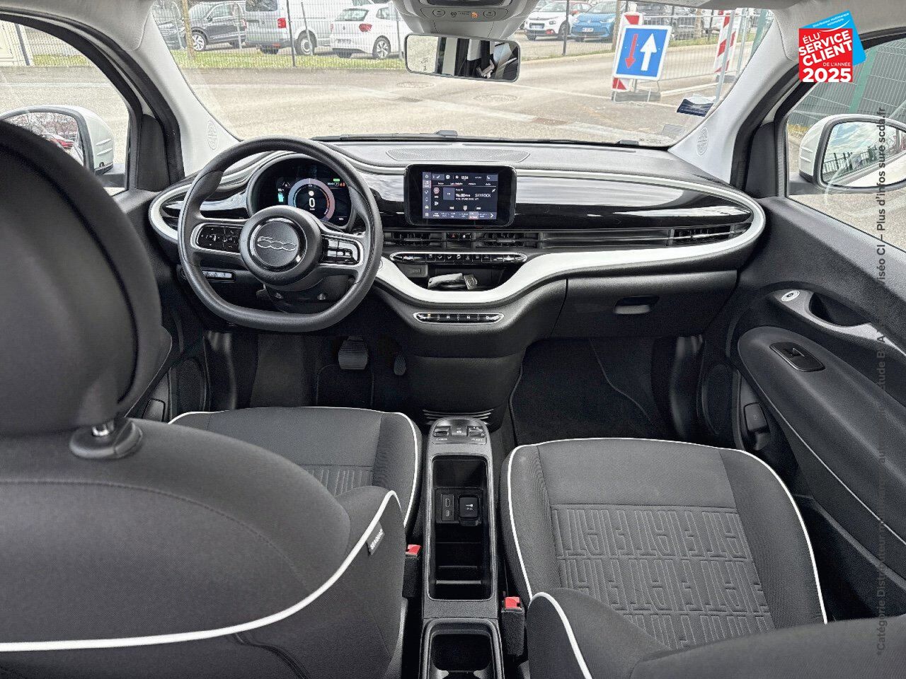 Véhicule d'occasion FIAT 500 E 95CH ACTION PLUS chez Renault Colmar