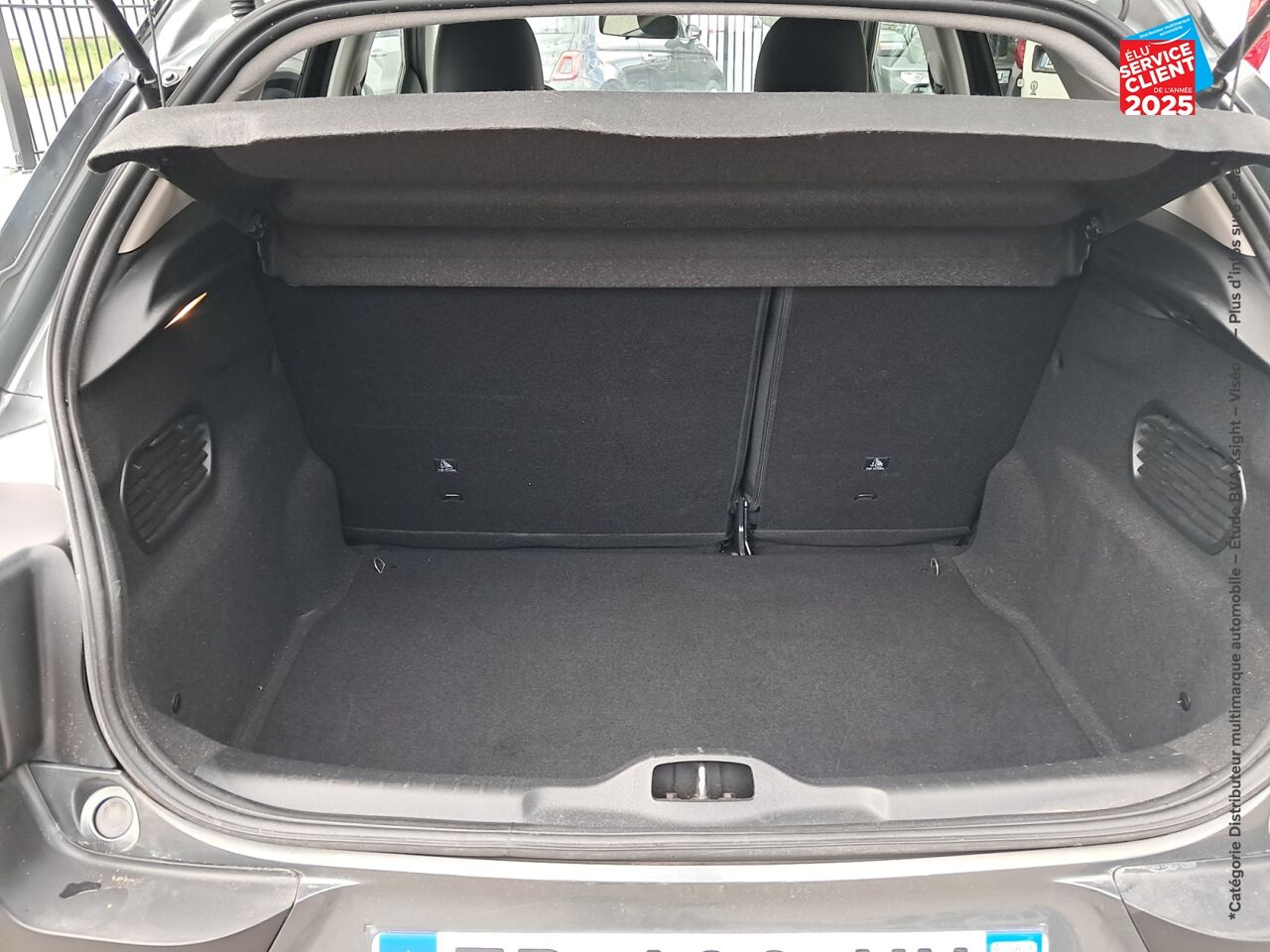 Véhicule d'occasion CITROEN C4 CACTUS PURETECH 110 SHINE SS chez Hyundai Reims
