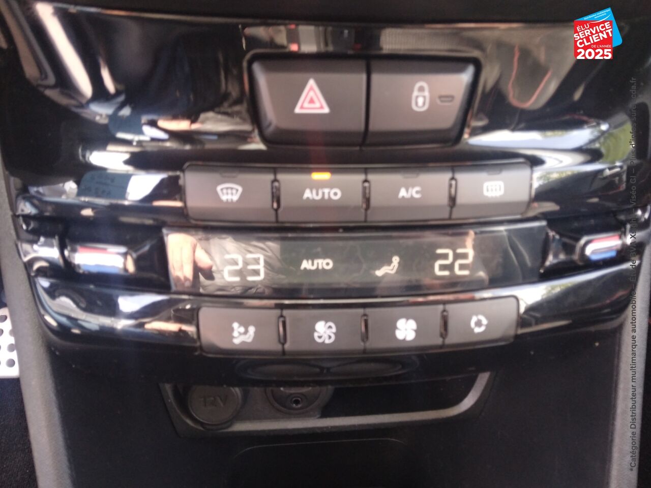 Véhicule d'occasion PEUGEOT 2008 1.2 PURETECH 110CH GT LINE SS chez Toyota Saint Dizier