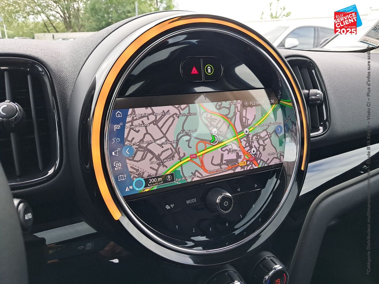 Véhicule d'occasion MINI COUNTRYMAN COOPER 136CH EDITION PREMIUM PLUS BVA7 TOUVRANT SIEGE CHAUF CAMERA GPS chez MINI Lons-Le-Saunier