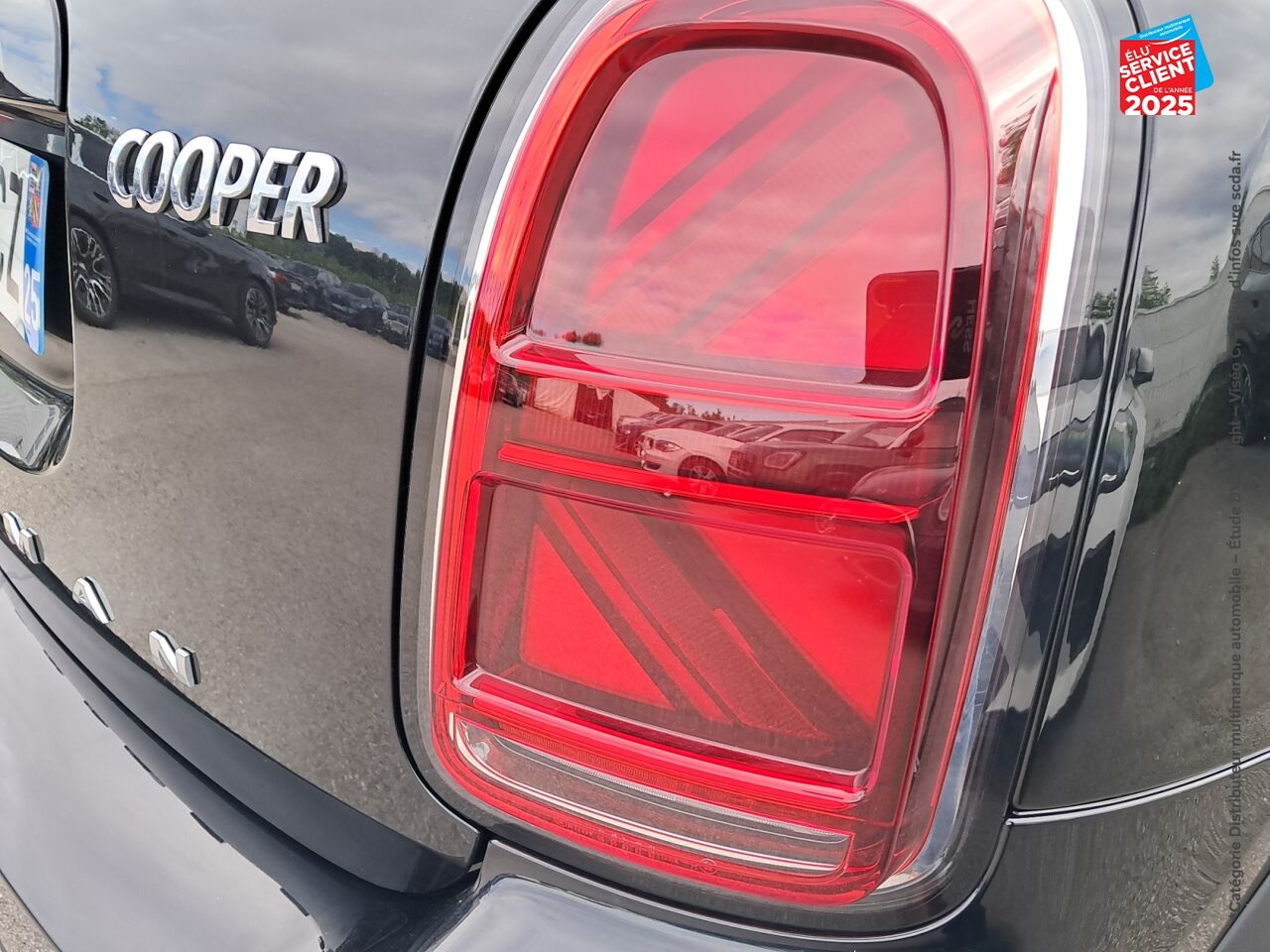 Véhicule d'occasion MINI COUNTRYMAN COOPER 136CH EDITION PREMIUM PLUS BVA7 TOUVRANT SIEGE CHAUF CAMERA GPS chez MINI Lons-Le-Saunier