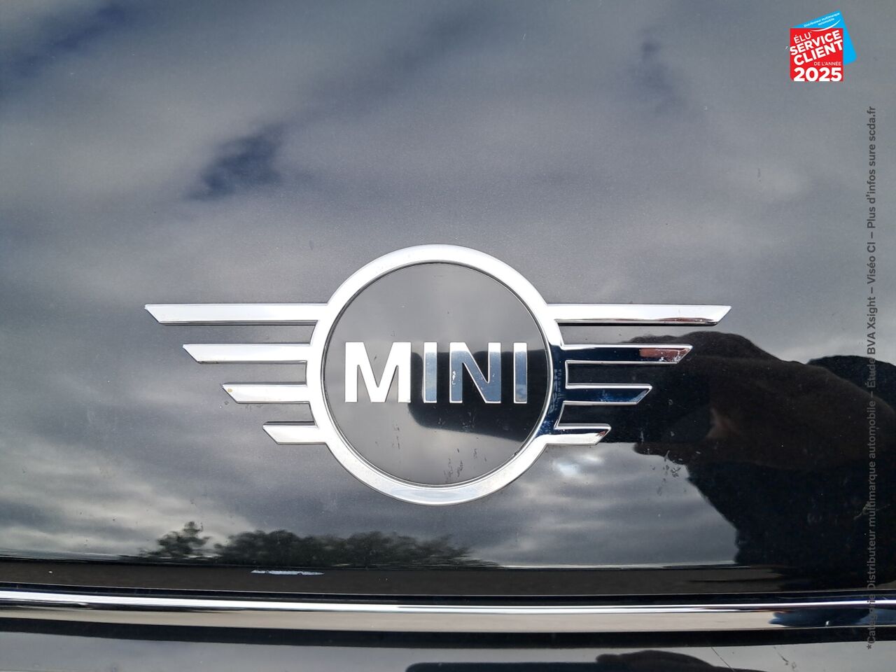 Véhicule d'occasion MINI COUNTRYMAN COOPER 136CH EDITION PREMIUM PLUS BVA7 TOUVRANT SIEGE CHAUF CAMERA GPS chez MINI Lons-Le-Saunier