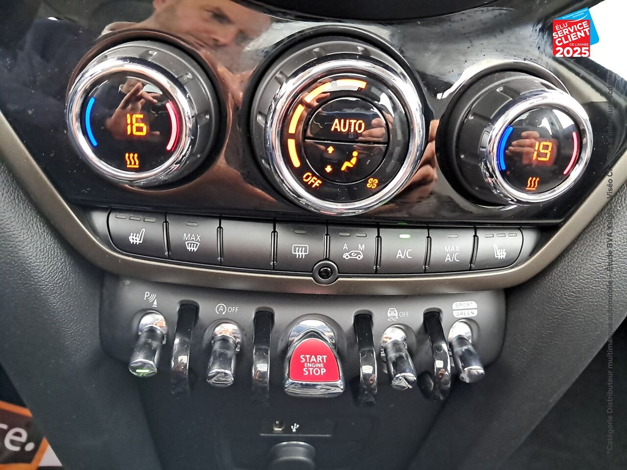Véhicule d'occasion MINI COUNTRYMAN COOPER 136CH EDITION PREMIUM PLUS BVA7 TOUVRANT SIEGE CHAUF CAMERA GPS chez MINI Lons-Le-Saunier