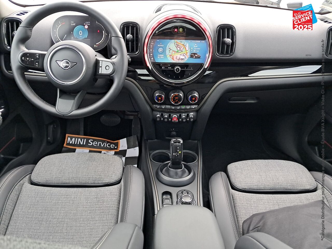 Véhicule d'occasion MINI COUNTRYMAN COOPER 136CH EDITION PREMIUM PLUS BVA7 TOUVRANT SIEGE CHAUF CAMERA GPS chez MINI Lons-Le-Saunier