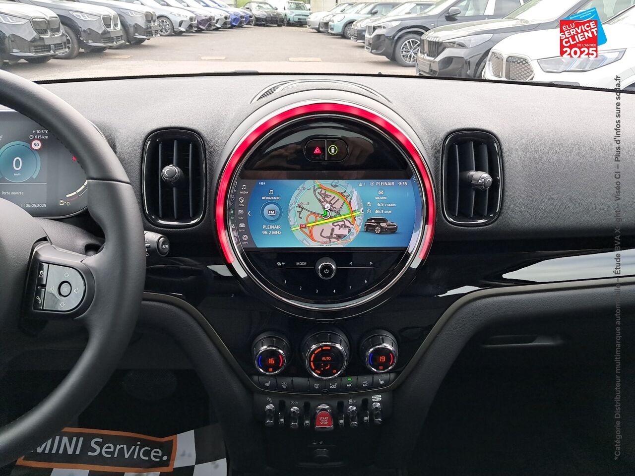Véhicule d'occasion MINI COUNTRYMAN COOPER 136CH EDITION PREMIUM PLUS BVA7 TOUVRANT SIEGE CHAUF CAMERA GPS chez MINI Lons-Le-Saunier