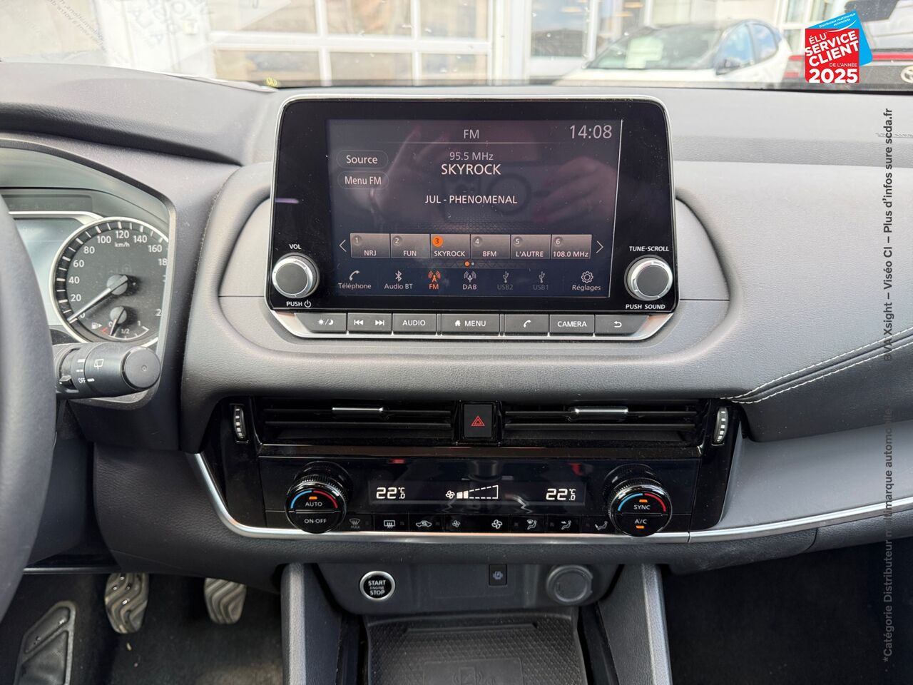 Véhicule d'occasion NISSAN QASHQAI 1.3 MILD HYBRID 140CH BUSINESS EDITION CAMERA chez Nissan Qashqai occasion