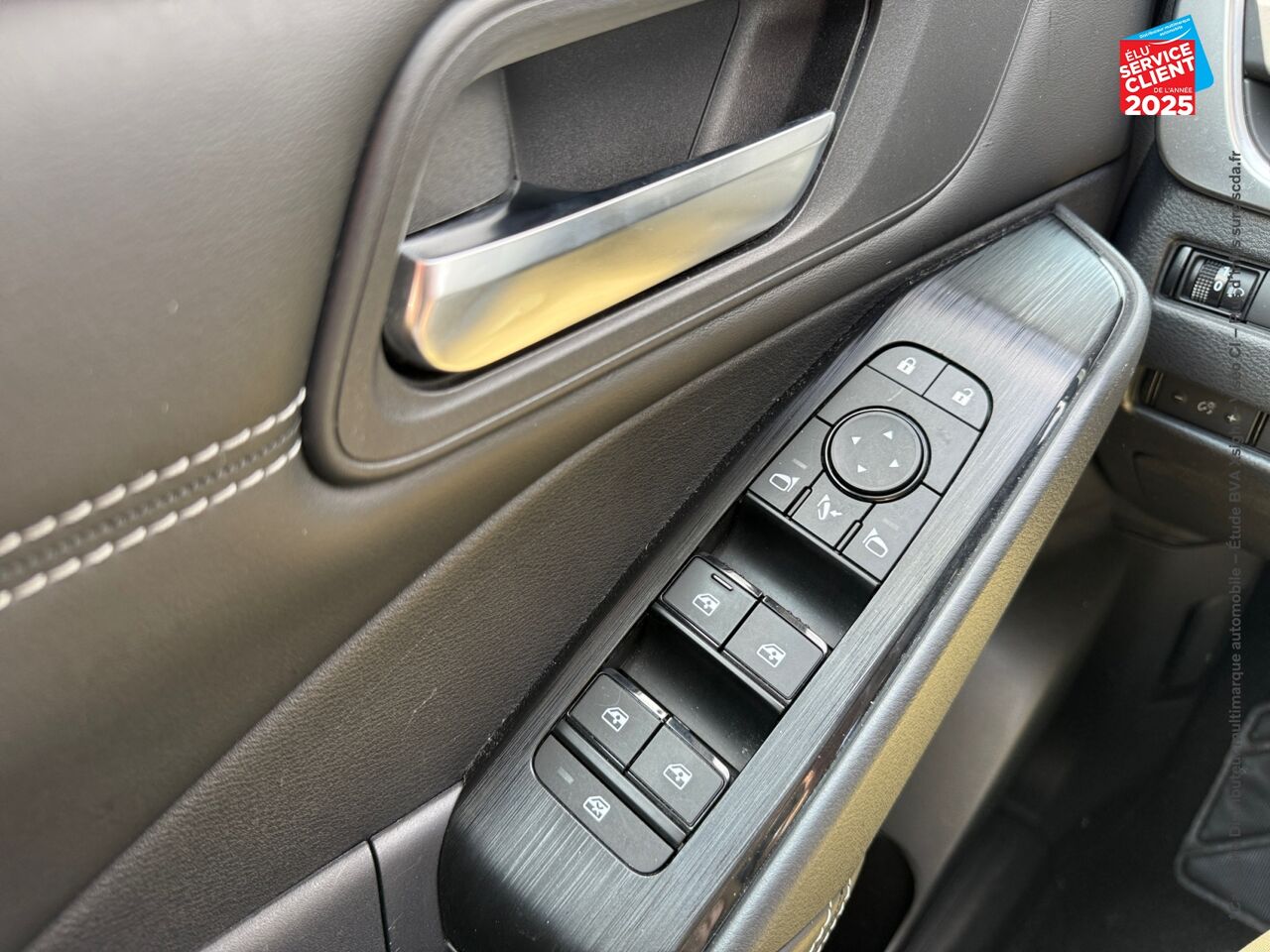 Véhicule d'occasion NISSAN QASHQAI 1.3 MILD HYBRID 140CH BUSINESS EDITION CAMERA chez Nissan Qashqai occasion