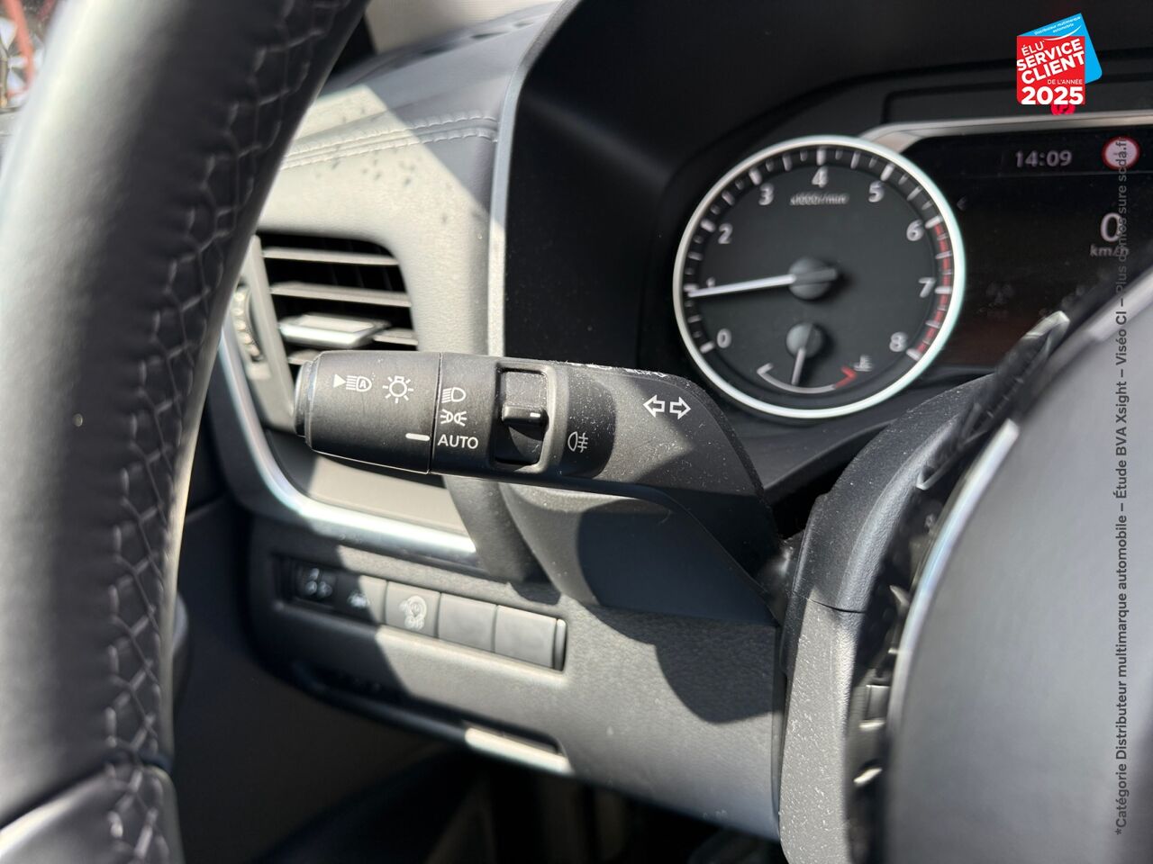 Véhicule d'occasion NISSAN QASHQAI 1.3 MILD HYBRID 140CH BUSINESS EDITION CAMERA chez Nissan Qashqai occasion
