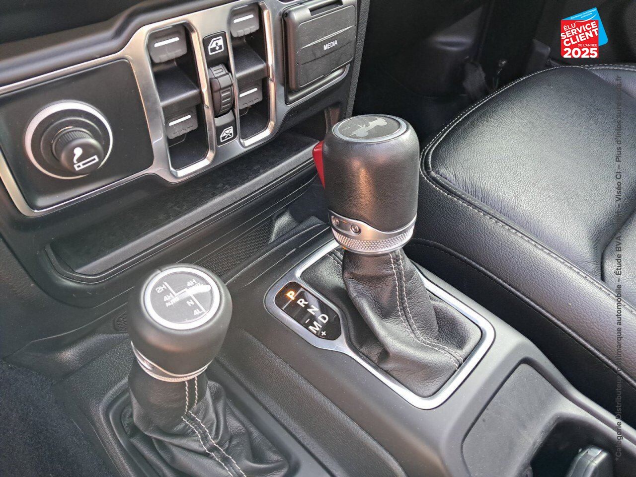 Véhicule d'occasion JEEP WRANGLER UNLIMITED 2.0 T 380CH 4XE OVERLAND COMMAND-TRAC MY22 chez Renault Sélestat