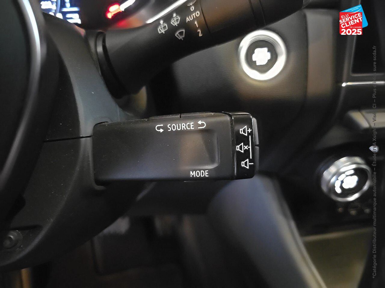Véhicule d'occasion RENAULT CAPTUR 1.3 TCE 130CH FAP INTENS EDC chez Opel Bar le Duc