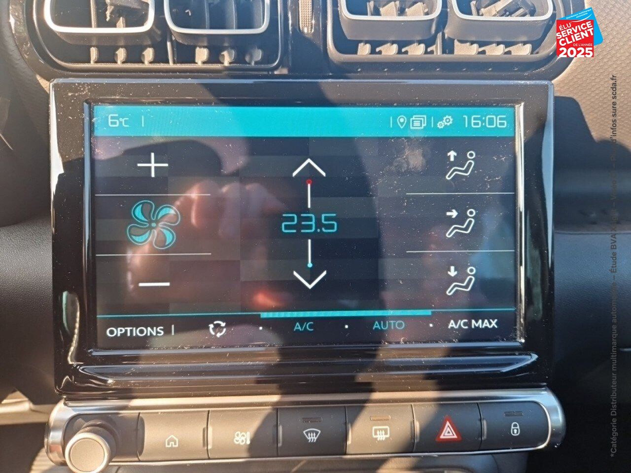 Véhicule d'occasion CITROEN C3 AIRCROSS PURETECH 130CH S/S C-SERIES EAT6 2022 GPS chez Toyota Bar le Duc