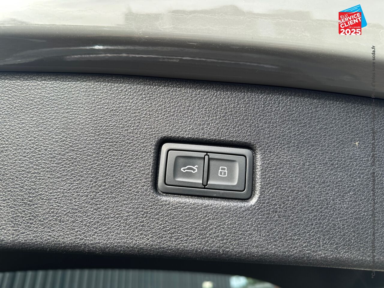 Véhicule d'occasion AUDI Q5 SPORTBACK 40 TDI MILD HYBRID 204CH S LINE QUATTRO S TRONIC 7 chez BMW Belfort