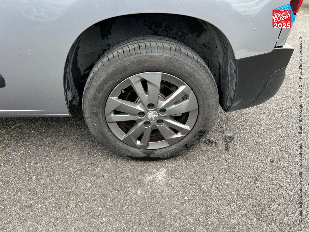 Véhicule d'occasion PEUGEOT PARTNER STANDARD 650KG BLUEHDI 130CH S/S ASPHALT EAT8 CARPLAY chez Renault Saint-Louis