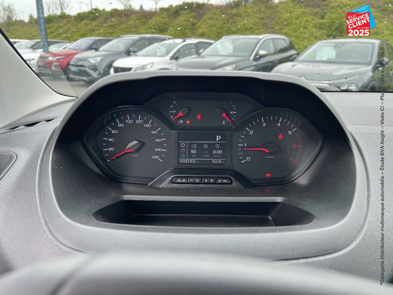 Véhicule d'occasion PEUGEOT PARTNER STANDARD 650KG BLUEHDI 130CH S/S ASPHALT EAT8 CARPLAY chez Renault Saint-Louis
