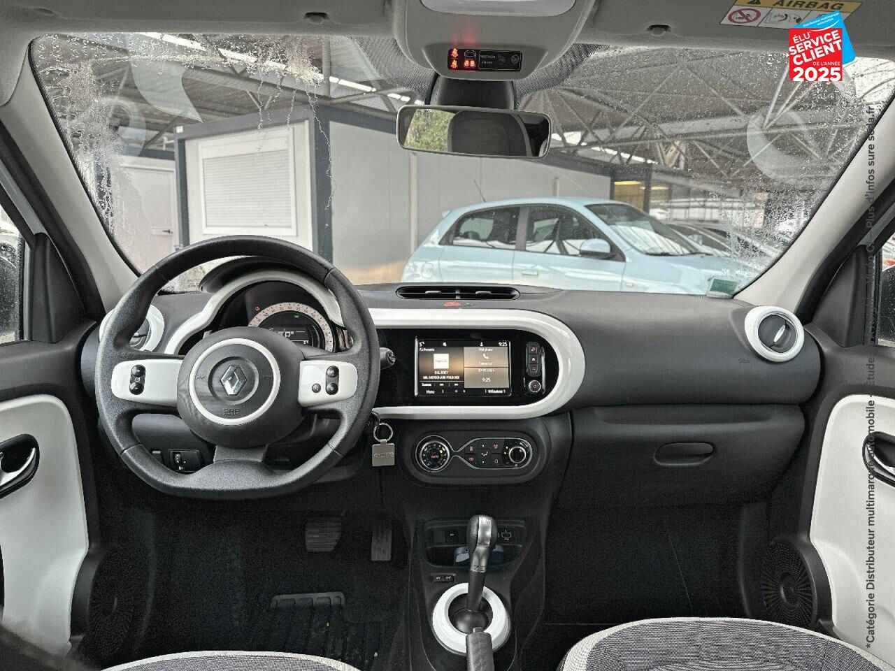 Véhicule d'occasion RENAULT TWINGO E-TECH ELECTRIC ZEN R80 ACHAT INTEGRAL - 21 chez Toyota Sarreguemines