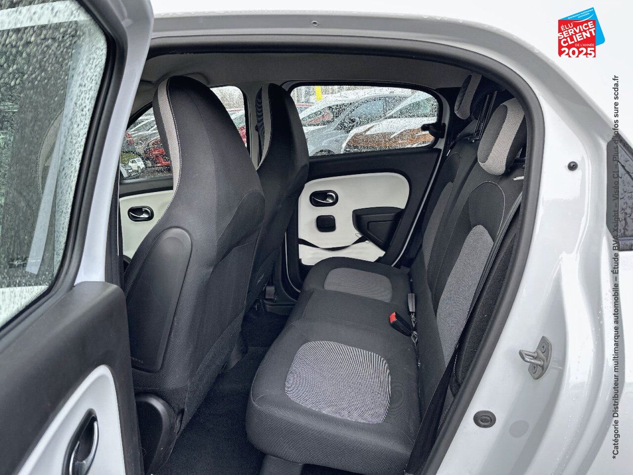 Véhicule d'occasion RENAULT TWINGO E-TECH ELECTRIC ZEN R80 ACHAT INTEGRAL - 21 chez Toyota Sarreguemines