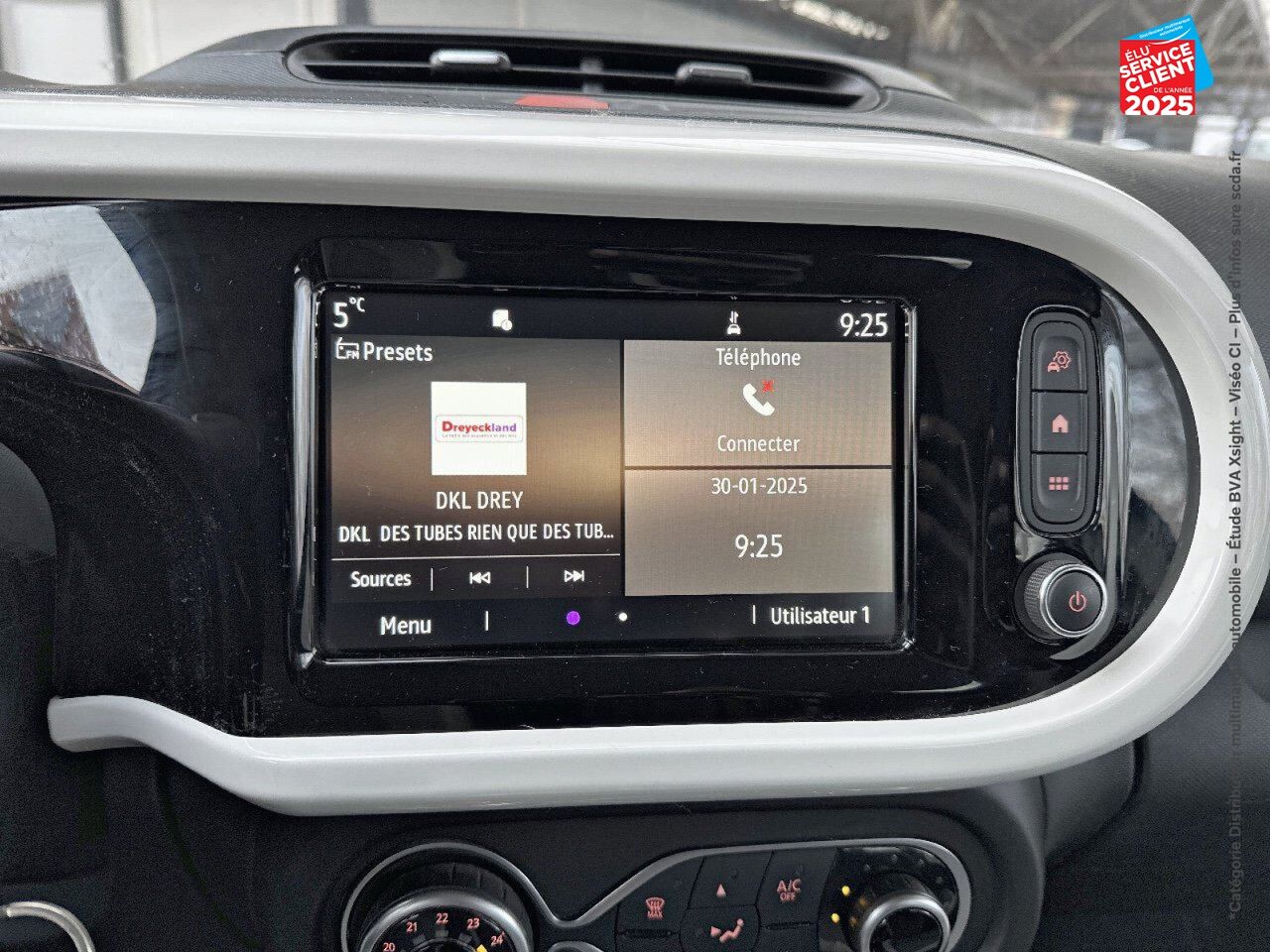 Véhicule d'occasion RENAULT TWINGO E-TECH ELECTRIC ZEN R80 ACHAT INTEGRAL - 21 chez Toyota Sarreguemines