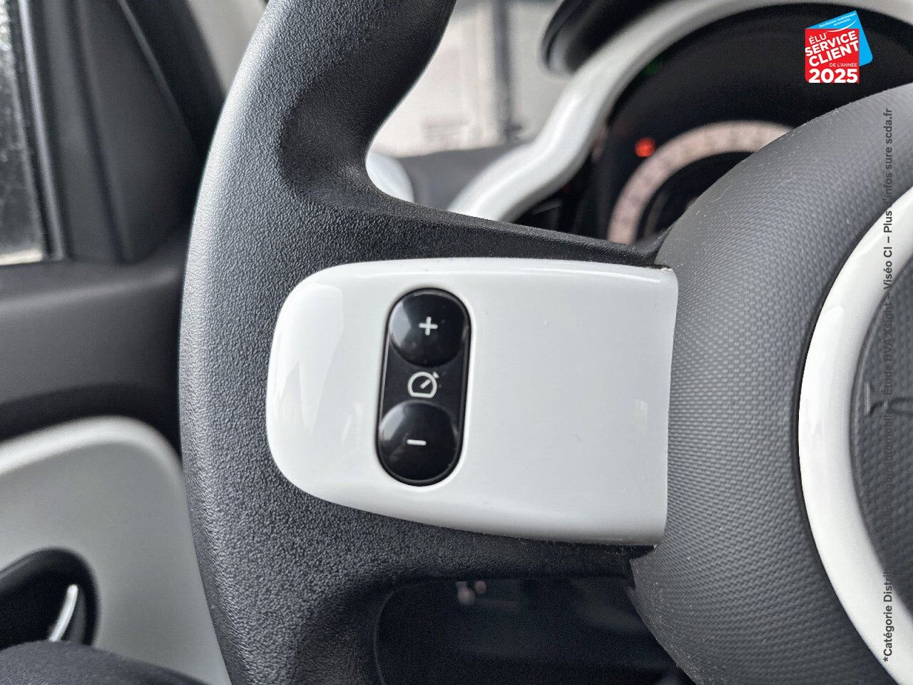 Véhicule d'occasion RENAULT TWINGO E-TECH ELECTRIC ZEN R80 ACHAT INTEGRAL - 21 chez Toyota Sarreguemines