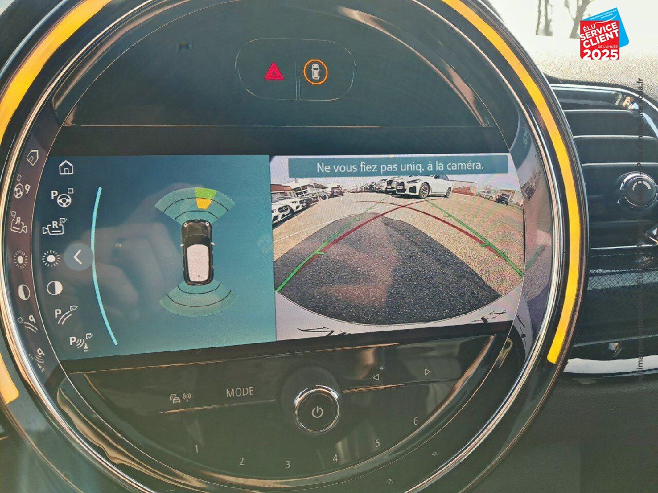 Véhicule d'occasion MINI CLUBMAN COOPER S 192CH BVA7 TOUVRANT SIEGES CHAUF/CUIR CAMERA CARPLAY H/KARDON HUD chez Renault Sélestat
