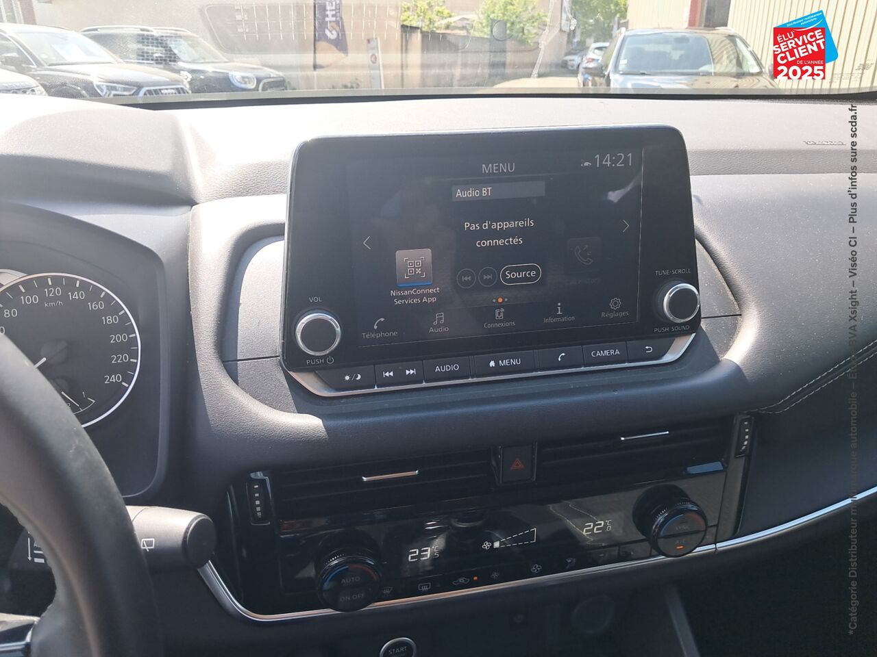 Véhicule d'occasion NISSAN QASHQAI 1.3 MILD HYBRID 140CH BUSINESS EDITION 2022 chez Renault Saint-Louis