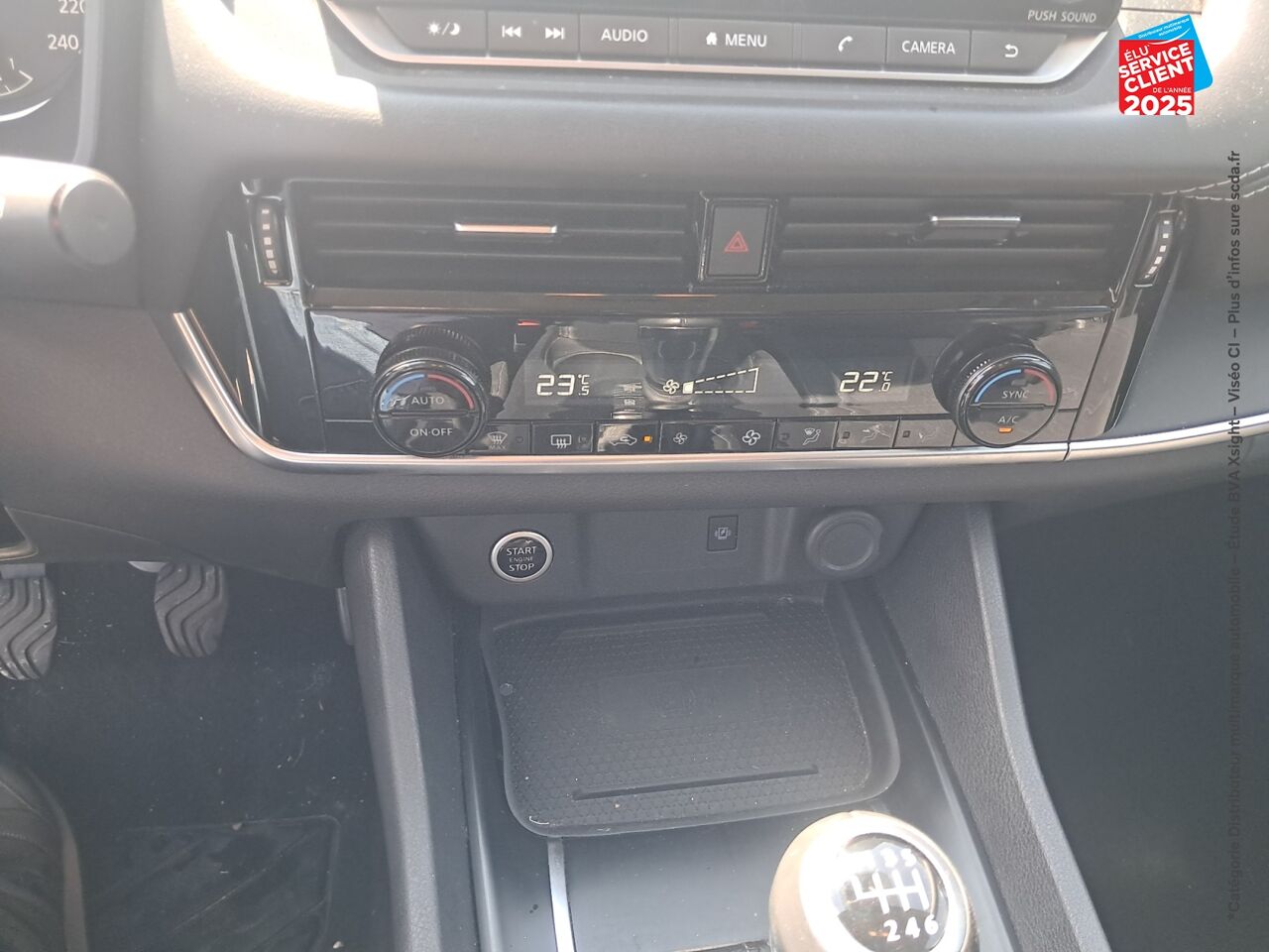 Véhicule d'occasion NISSAN QASHQAI 1.3 MILD HYBRID 140CH BUSINESS EDITION 2022 chez Renault Saint-Louis
