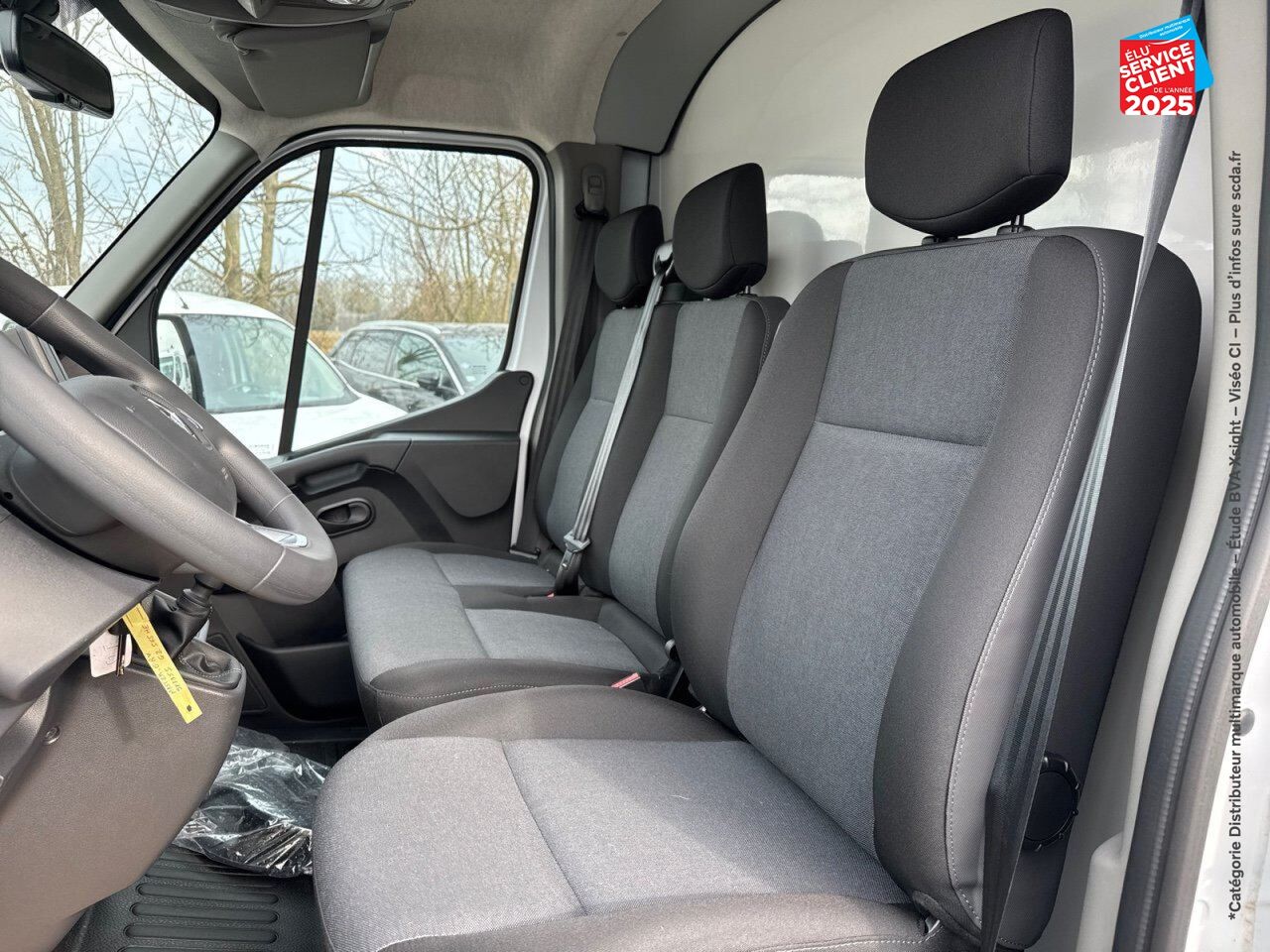 Véhicule d'occasion RENAULT MASTER CCB F3500 L3 2.3 BLUE DCI 165CH CONFORT EUROVI chez Opel Charleville