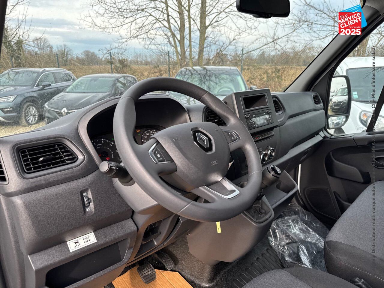 Véhicule d'occasion RENAULT MASTER CCB F3500 L3 2.3 BLUE DCI 165CH CONFORT EUROVI chez Opel Charleville