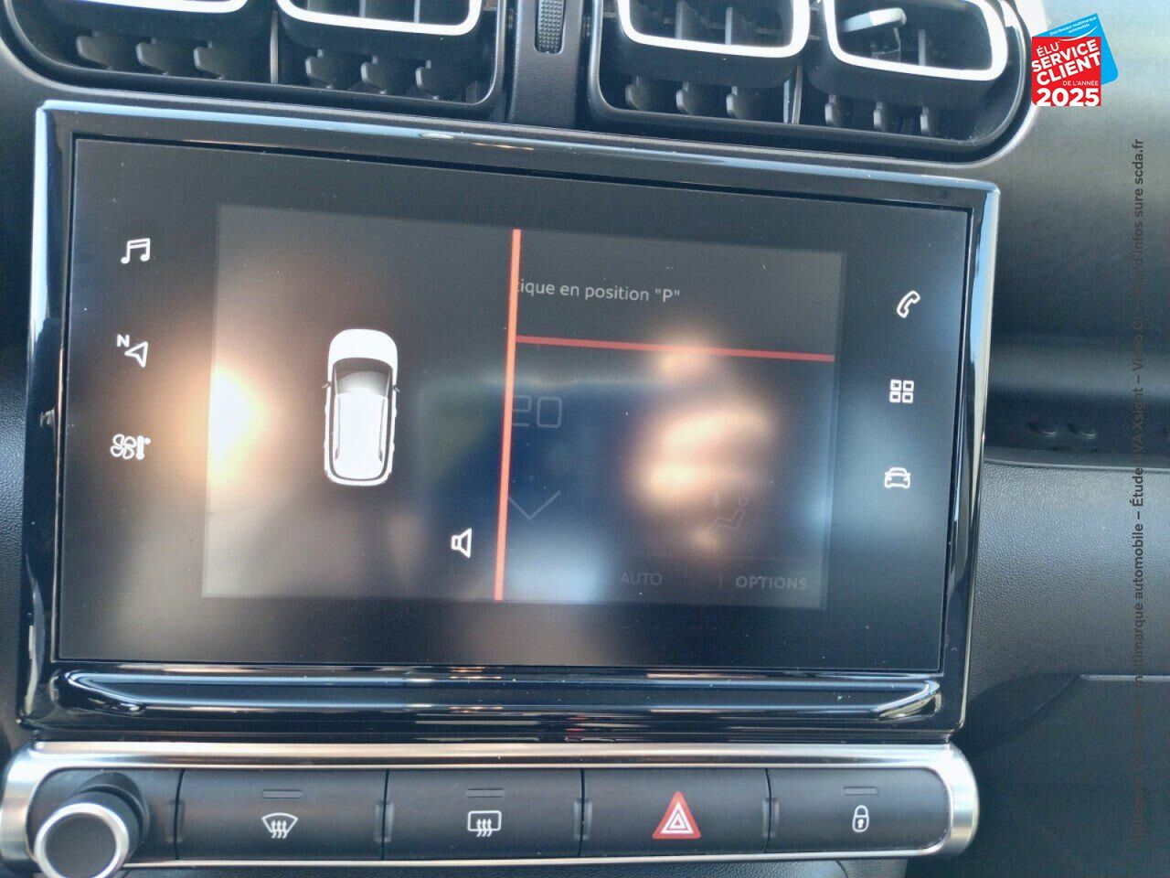Véhicule d'occasion CITROEN C3 AIRCROSS PURETECH 130CH S/S SHINE E6.D EAT6 7CV RADAR AR CARPLAY chez Opel Verdun