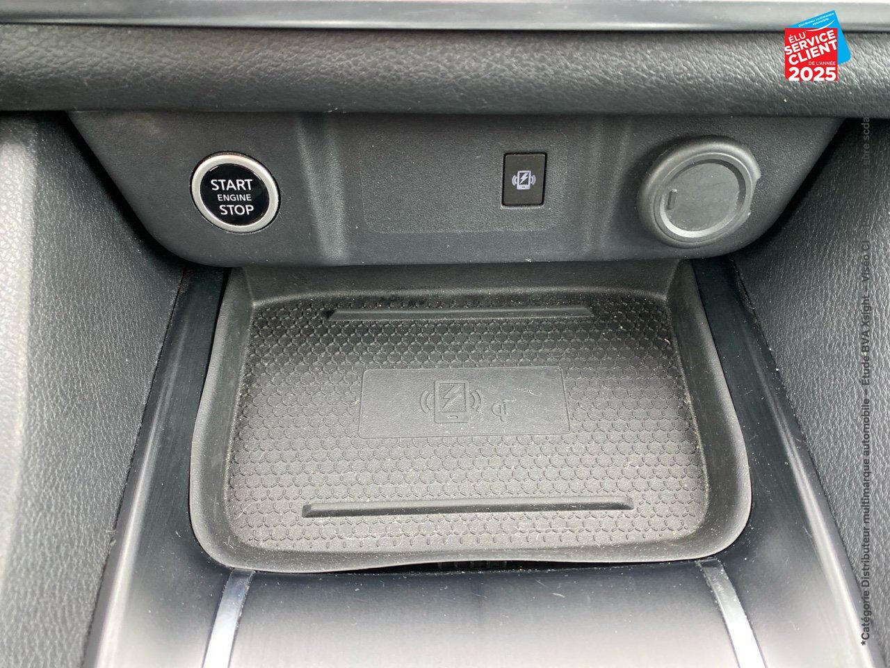 Véhicule d'occasion NISSAN QASHQAI 1.3 MILD HYBRID 140CH BUSINESS EDITION 2022 CAMERA chez Toyota Bar le Duc