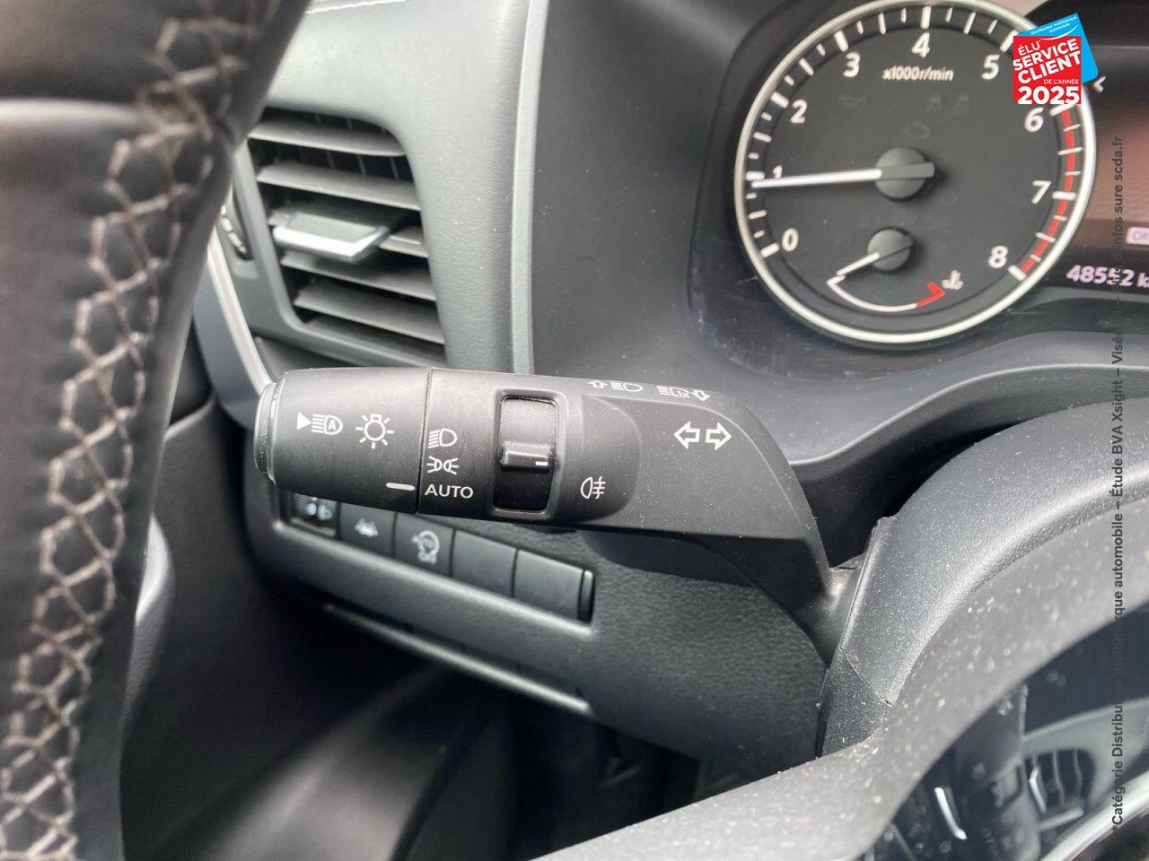 Véhicule d'occasion NISSAN QASHQAI 1.3 MILD HYBRID 140CH BUSINESS EDITION 2022 CAMERA chez Toyota Sarreguemines