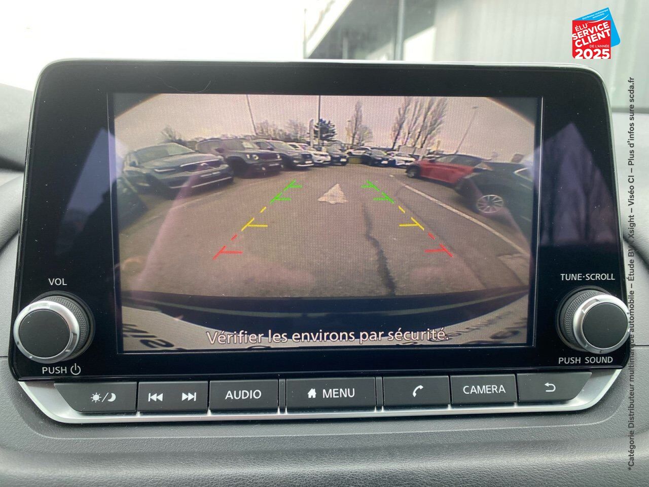 Véhicule d'occasion NISSAN QASHQAI 1.3 MILD HYBRID 140CH BUSINESS EDITION 2022 CAMERA chez Toyota Sarreguemines