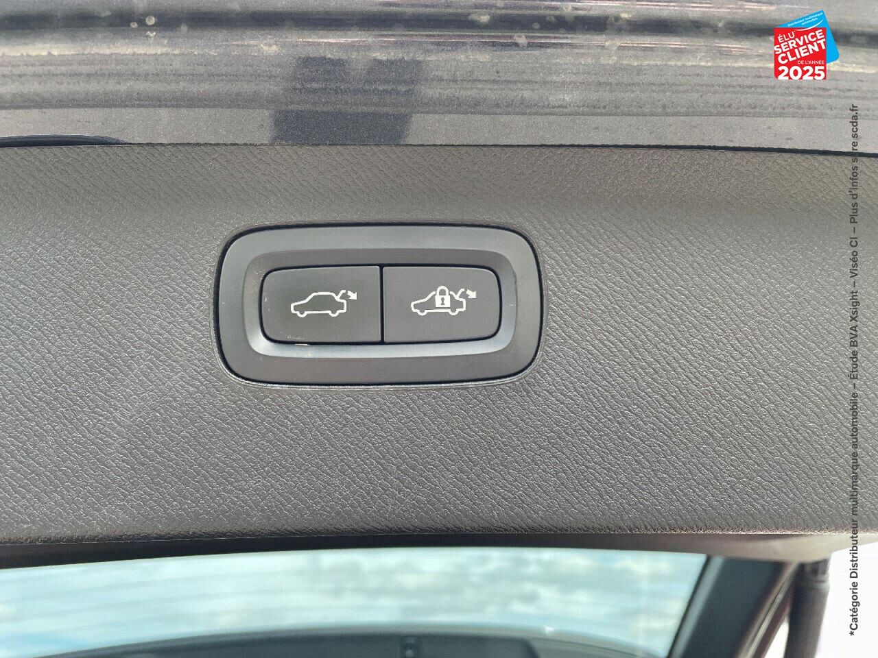 Véhicule d'occasion VOLVO XC90 B5 AWD 235CH INSCRIPTION LUXE GEARTRONIC chez BMW Besançon