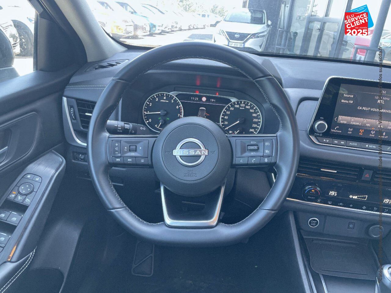 Véhicule d'occasion NISSAN QASHQAI 1.3 MILD HYBRID 140CH BUSINESS EDITION 2022 CAMERA chez Nissan Qashqai occasion