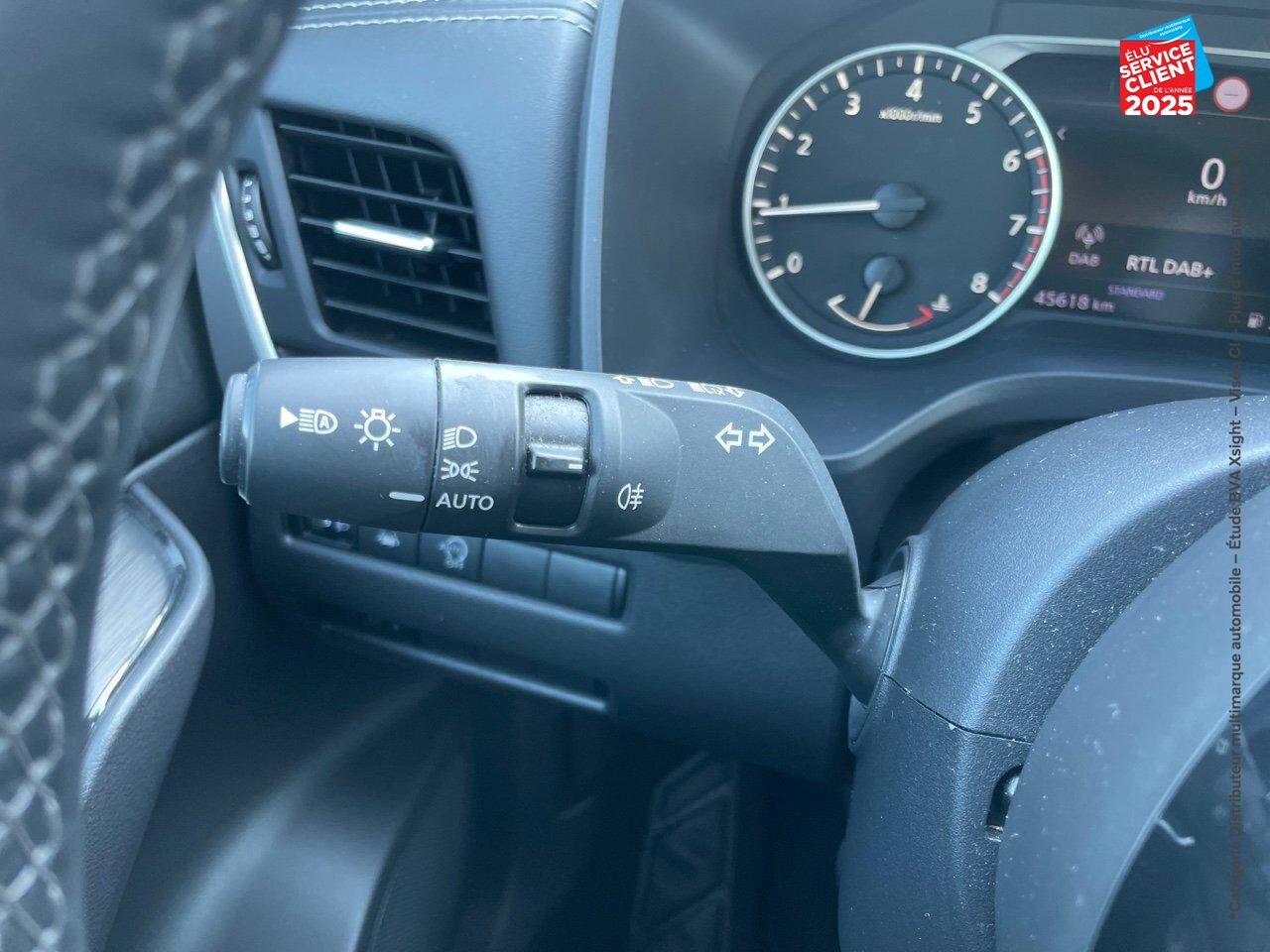 Véhicule d'occasion NISSAN QASHQAI 1.3 MILD HYBRID 140CH BUSINESS EDITION 2022 CAMERA chez Nissan Qashqai occasion